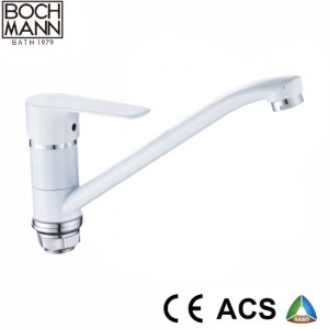 Deck Mounted Zinc Basin Mixer and Bathromm Basin Faucet for Cold Hot Water