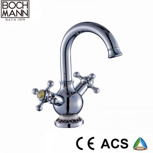 Luxury Tradional Design Art Chrome Deck Mounted Bathroom Water Faucet
